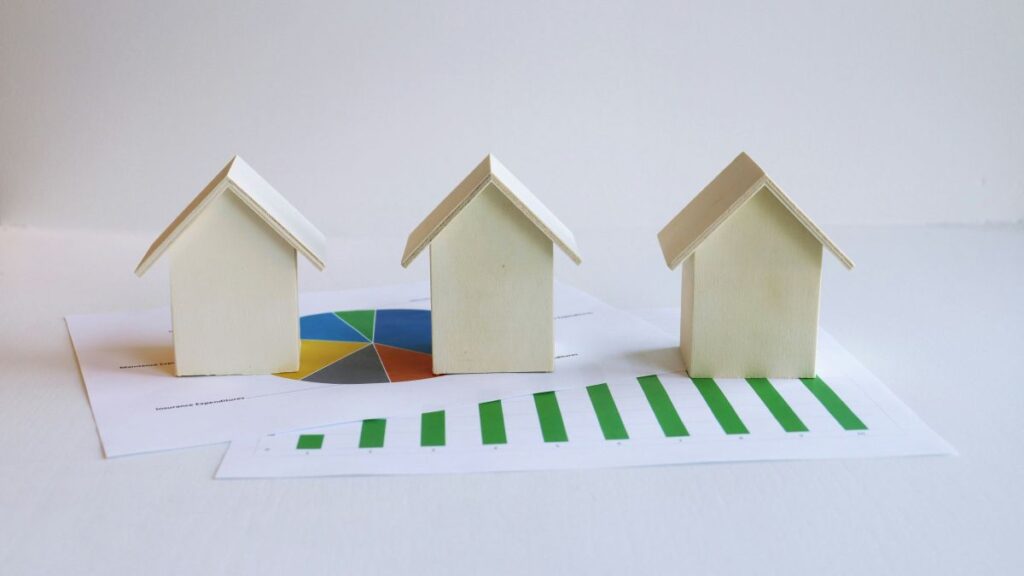 Pay off the house or invest - Case Study